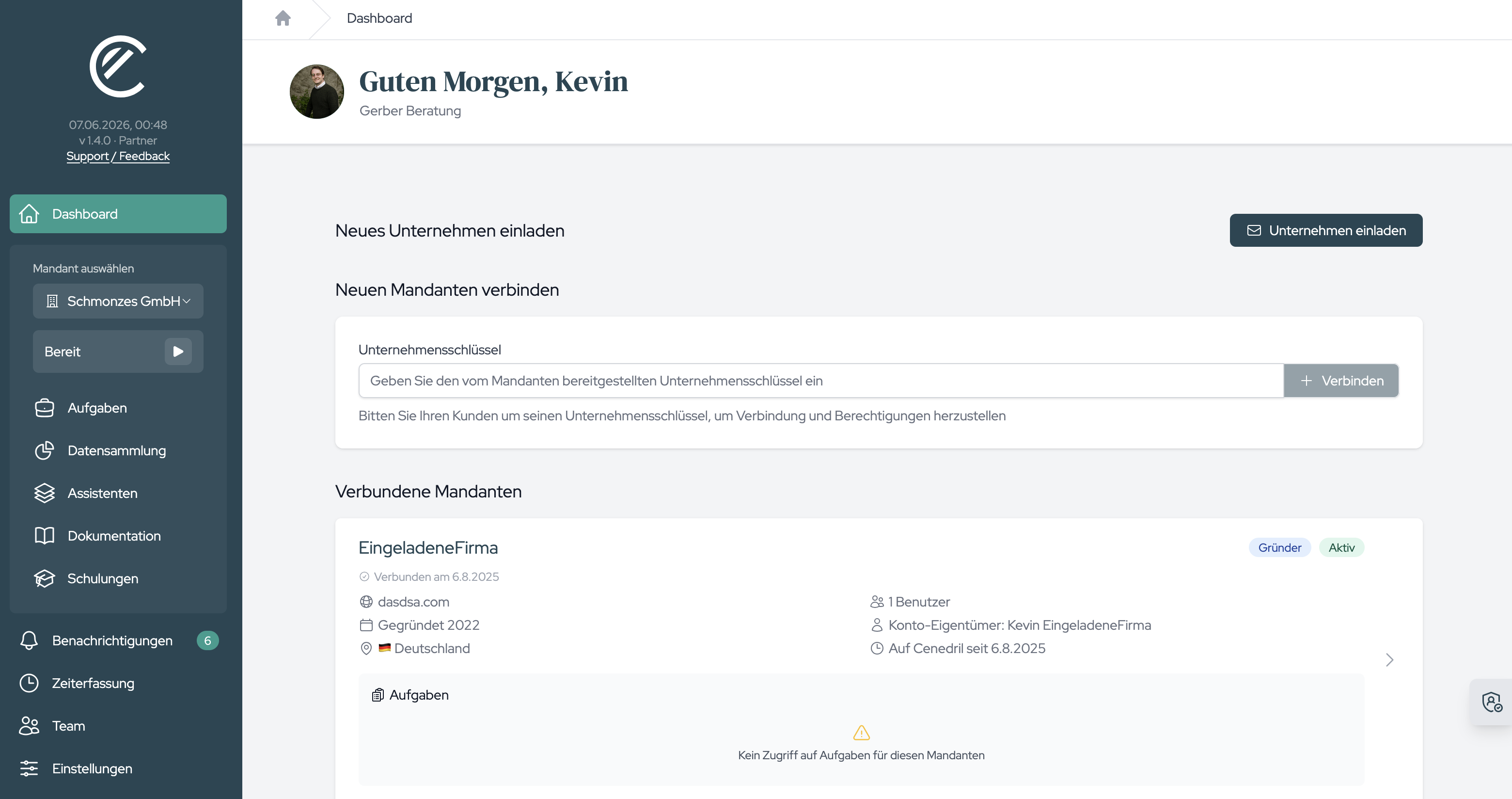 The portfolio overview with the company-key field and the list of connected clients.