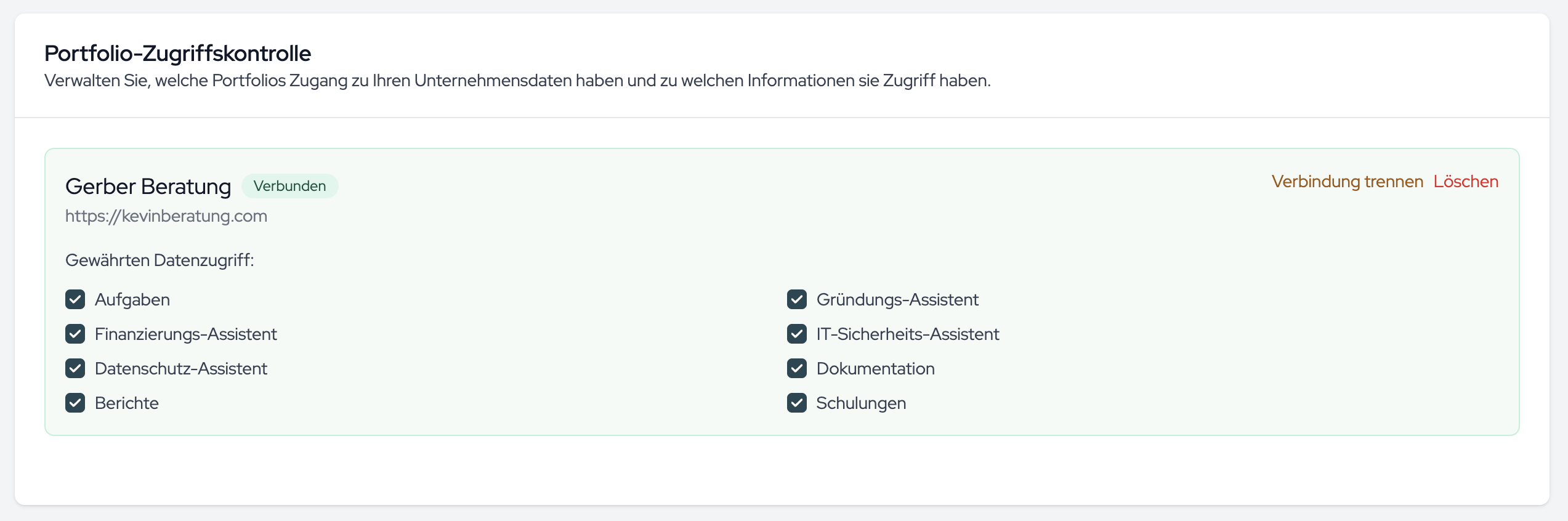Die Portfolio-Zugriffskontrolle zeigt jedes verbundene Portfolio mit dem Status „Verbunden“ und den Datenzugriff-Checkboxen.